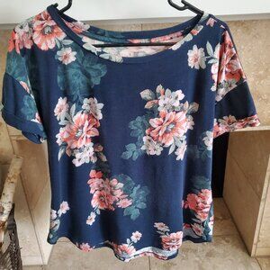 Maurices floral scoop neck t shirt